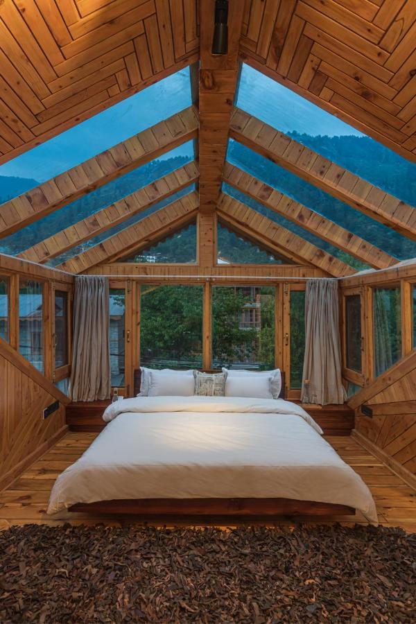 Saffronstays Monarch Manor, Manali - Regal Mansion Exterior photo