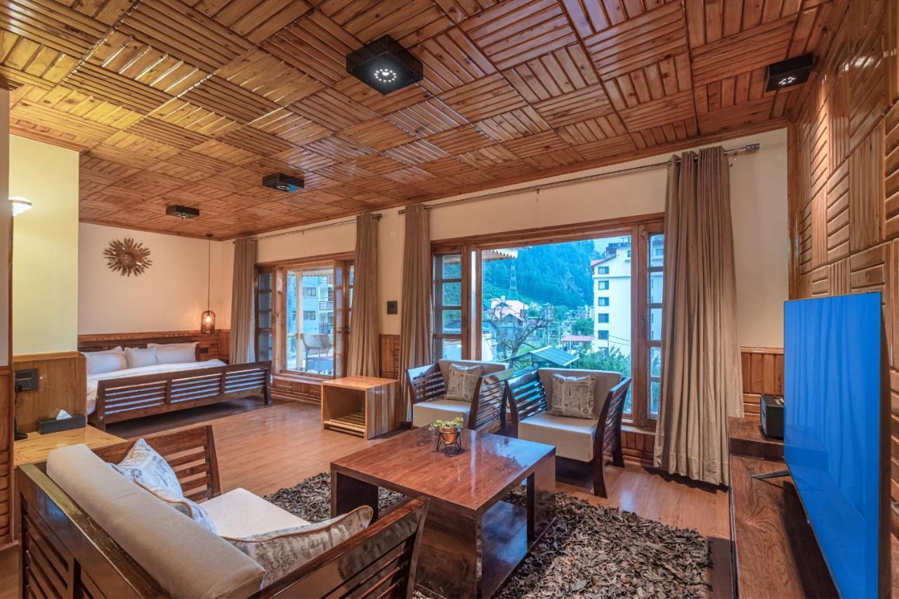 Saffronstays Monarch Manor, Manali - Regal Mansion Exterior photo